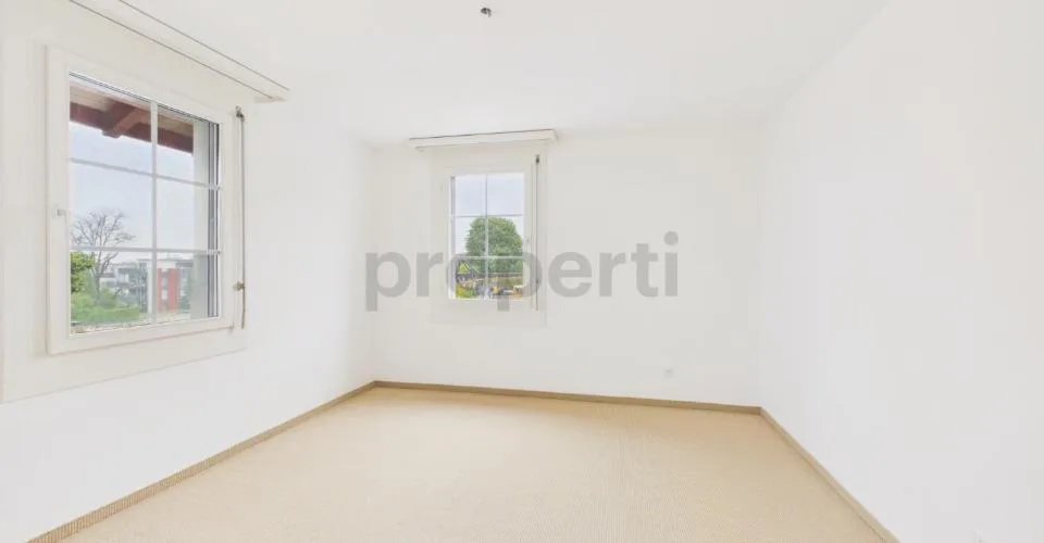Casa a schiera di 7,5 locali soleggiata in una zona tranquilla ad Altendorf