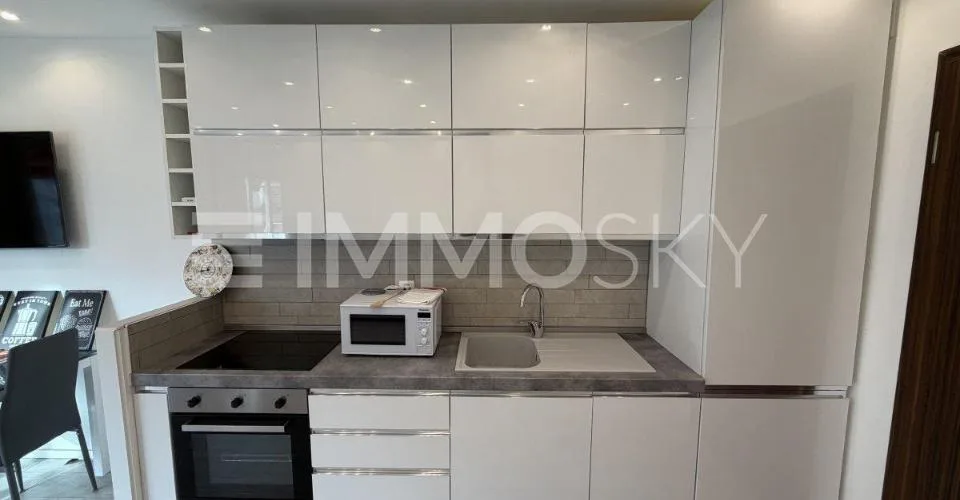 Strategisches Einzimmerapartment nur zwei Schritte von der italienischen Grenze entfernt – Foto 3 von 10