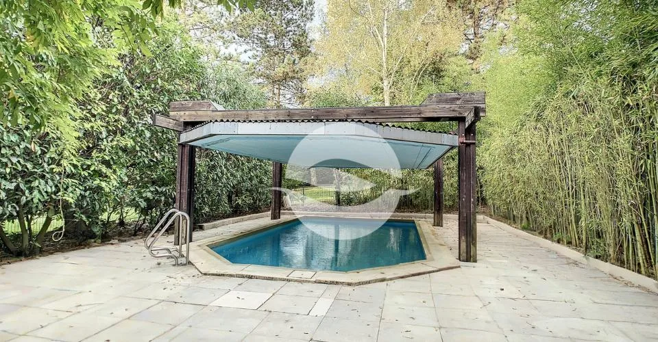 Maison villageoise de Charme avec piscine