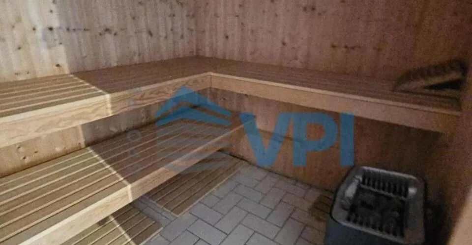 Magnifique villa familiale rénovée avec piscine à Sezenove Bernex