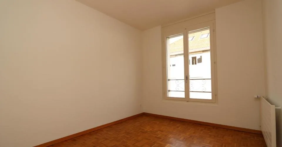 Appartement de 4 pièces aux Pâquis – Foto 4 von 8