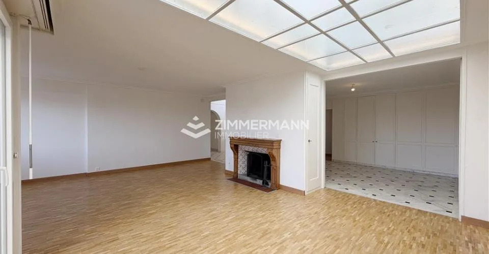 Appartement,8,245 – photo 2 of 13
