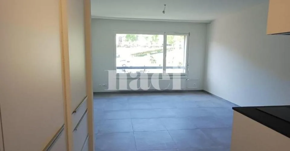Studio rénové idéalement situé – Foto 4 von 6