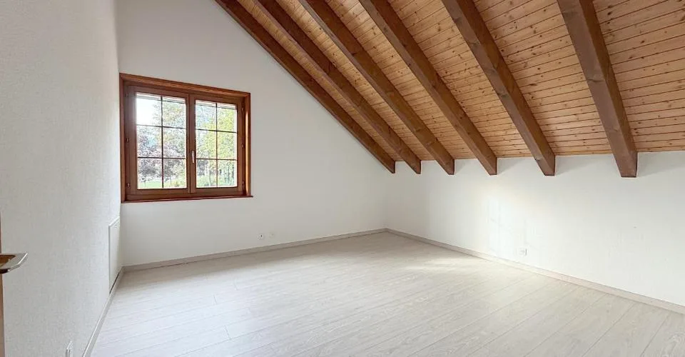 Villa mitoyenne avec jardin située à Yvonand dans quartier tranquille
