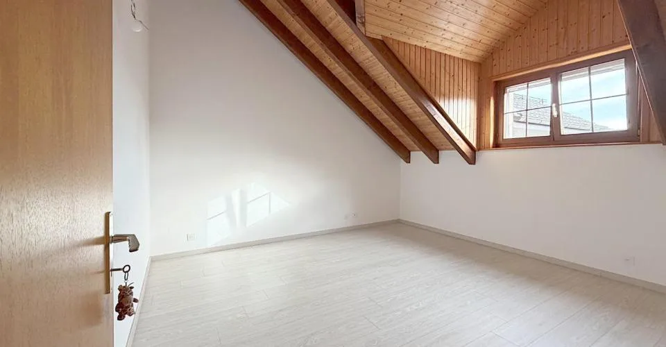 Villa mitoyenne avec jardin située à Yvonand dans quartier tranquille