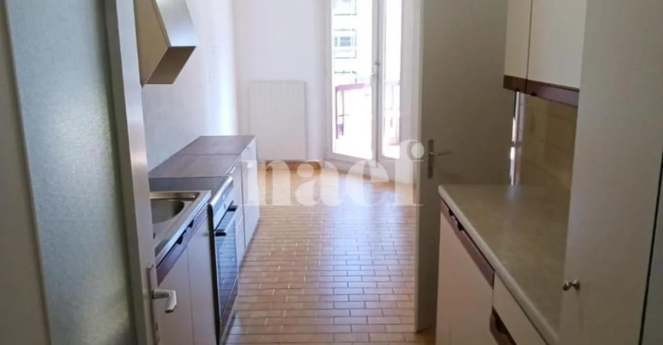 Appartement avec balcon !