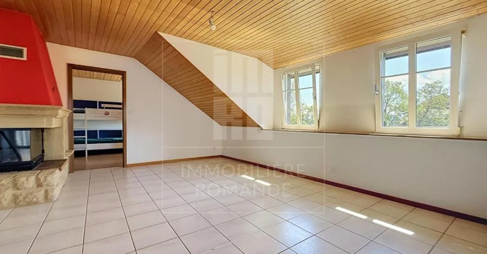 4.5 Zimmer Attikawohnung in Corcelles-près-Concise – foto 2 di 6