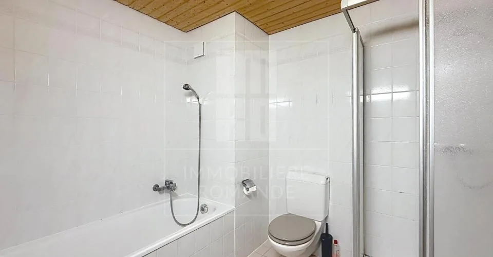 4.5 Zimmer Attikawohnung in Corcelles-près-Concise – foto 6 di 6