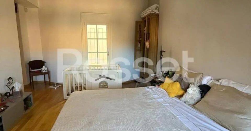 Magnifique duplex de 5 pièces au 6ème étage en vielle-ville – photo 11 sur 13