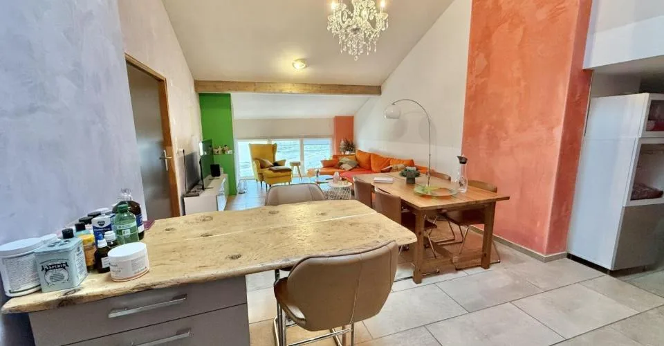 For rent in Bourrignon charming 4.5 room apartment on the 1st floor