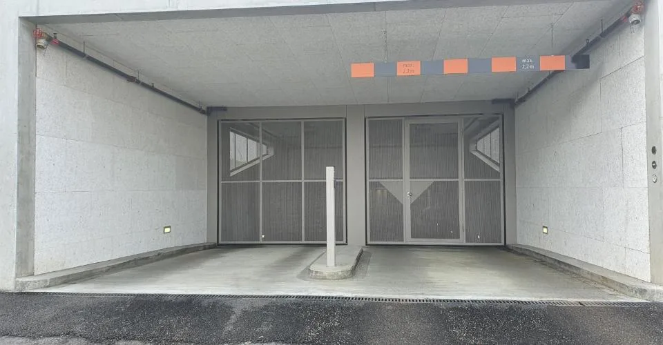 Suchen Sie einen Einstellhallenplatz für Ihr Elektrofahrzeug? – foto 2 di 2
