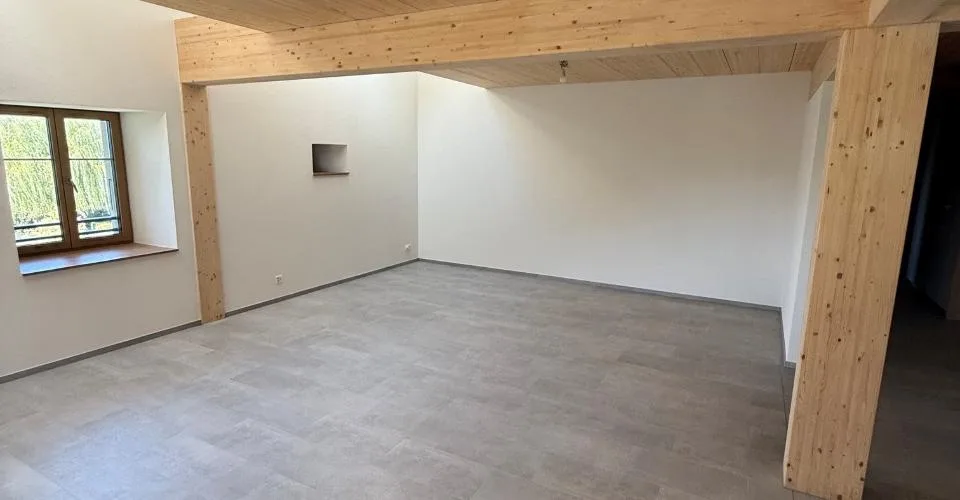 BAISSE DE PRIX: magnifique logement de 3.5 pièces dans une ferme rénovée