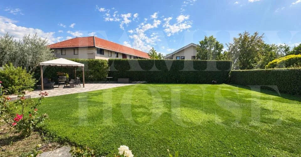 Spacieux appartement dans une magnifique propriété