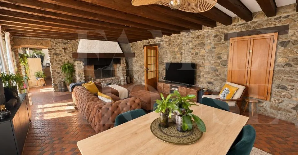 Spacieux appartement dans une magnifique propriété