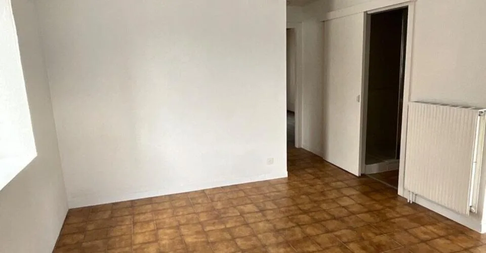 Appartement de 3 pièces au 3ème étage à louer à St-Gingolph – foto 4 di 11
