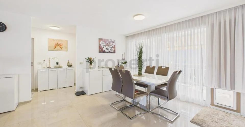 Gordola, condominio 3 Torri elegante 4,5 locali – photo 2 of 9