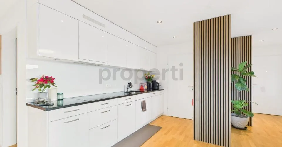 PANORAMIC VIEW WITH MODERN FITTING – photo 14 of 24