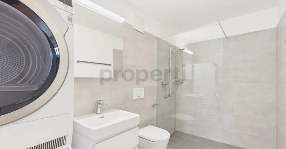PANORAMIC VIEW WITH MODERN FITTING – photo 20 of 24