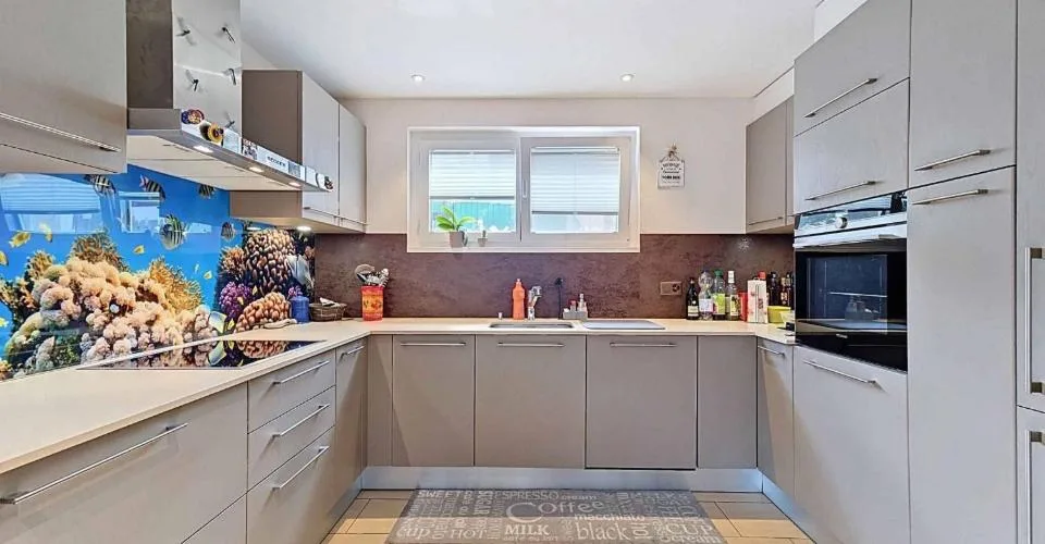 Prächtige 4.5-Zimmer-Villa mit Panoramablick auf den Jura und die umliegende Landschaft – Foto 16 von 26
