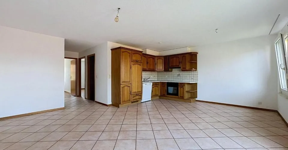 Libre de suite ? 3.5 pièces traversant, balcon et calme villageois – foto 3 di 12