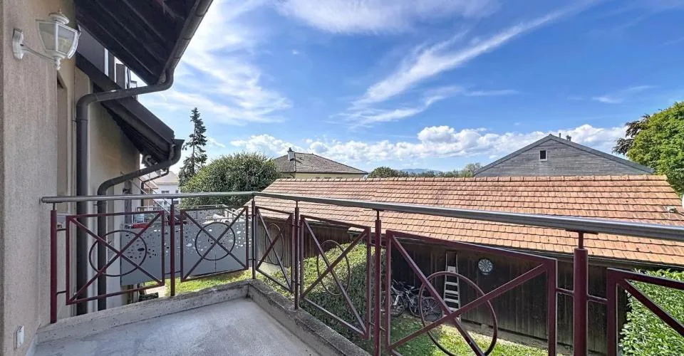 Libre de suite ? 3.5 pièces traversant, balcon et calme villageois – foto 2 di 12