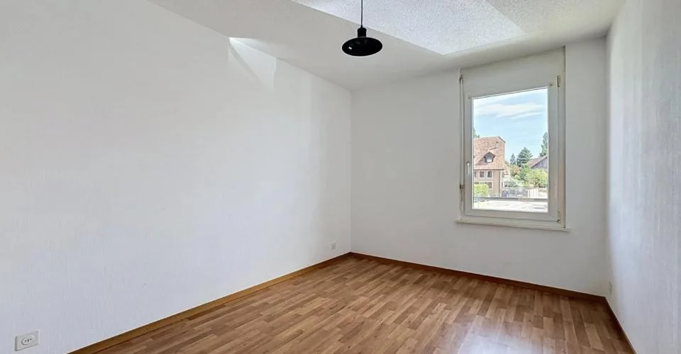 Libre de suite ? 3.5 pièces traversant, balcon et calme villageois – foto 8 di 12