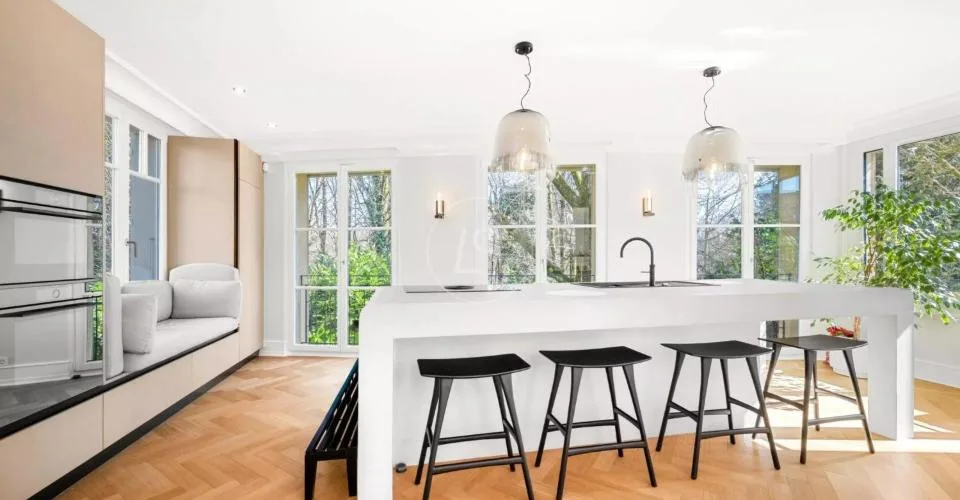 Superbe propriété rénovée du début du siècle au coeur de Nyon – photo 12 sur 13