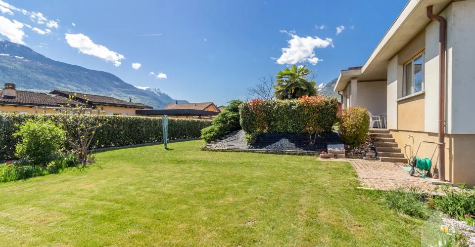 Charmante villa de 6.5 pcs avec magnifique jardin, situation idéale et calme – foto 6 di 13