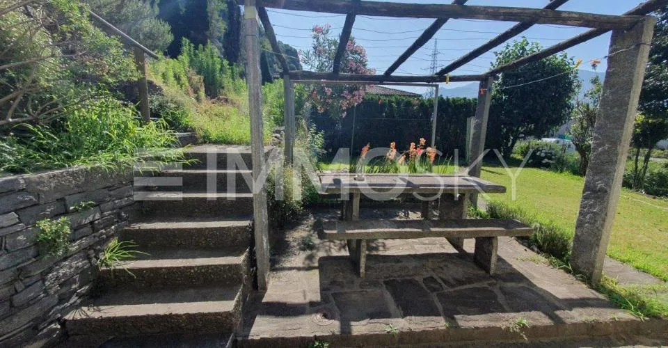 Spaziosa casa multifamiliare con grande potenziale a Riazzino – foto 21 di 26