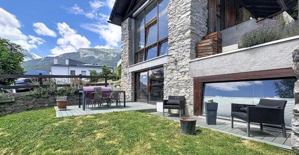 Grange - Ecurie rénovée avec vue et jardin à Savièse – foto 2 di 13