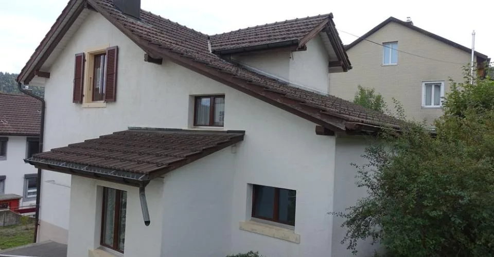 Tramelan - Maison familiale de 5 1/2 pièces située au centre de la localité – Foto 3 von 12