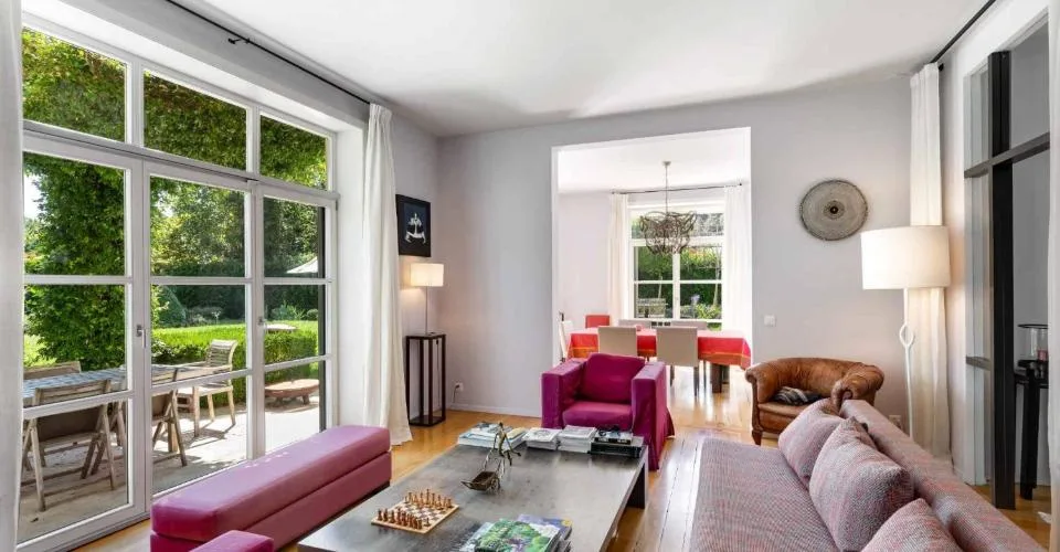 Cozy contemporary villa – photo 4 of 7