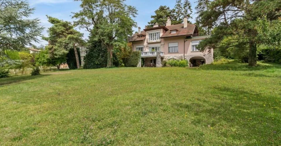 Superbe appartement avec grand jardin - Très jolie vue sur le lac – Foto 9 von 11