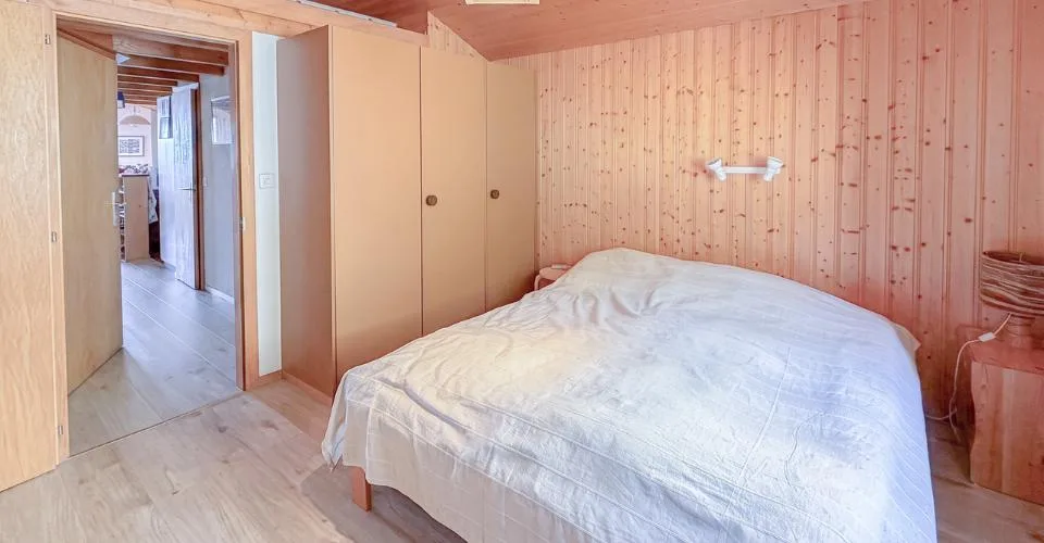 Appartement PPE de 2.5 pces avec balcon et galerie Splendide vue – Foto 8 von 13
