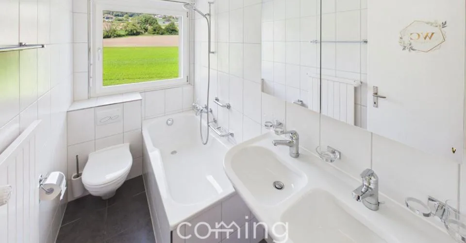 Modernisierte 4.5 Zimmerwohnung in Riedholz mit Bergsicht und Balkon – foto 10 di 13