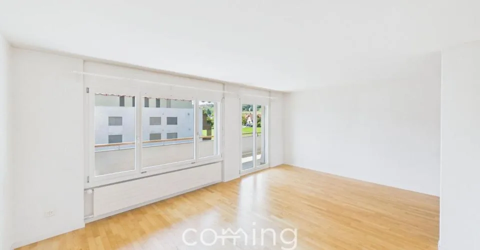 Modernisierte 4.5 Zimmerwohnung in Riedholz mit Bergsicht und Balkon – foto 4 di 13
