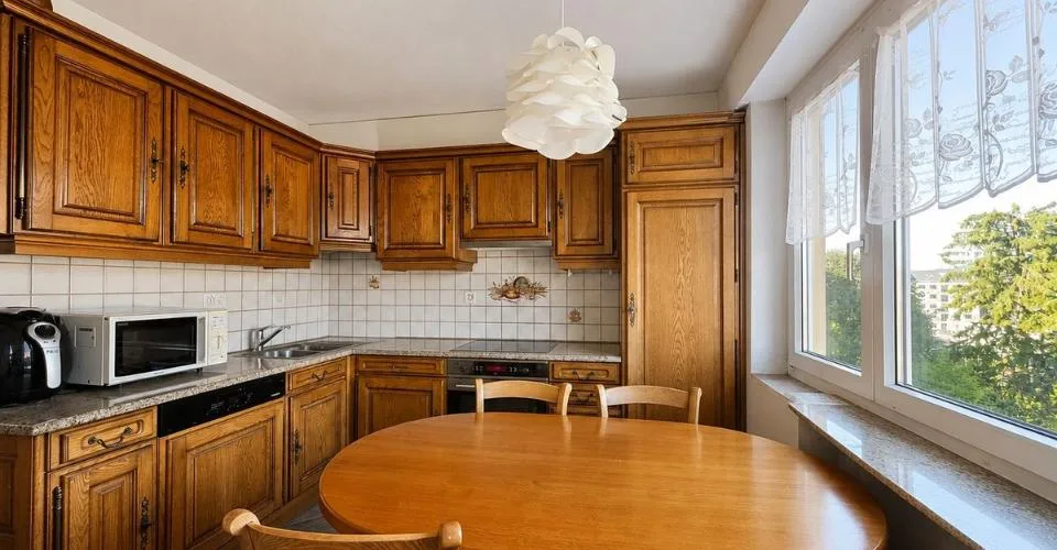 Appartement spacieux de 4,5 pièces avec 1 garage box – photo 4 sur 10