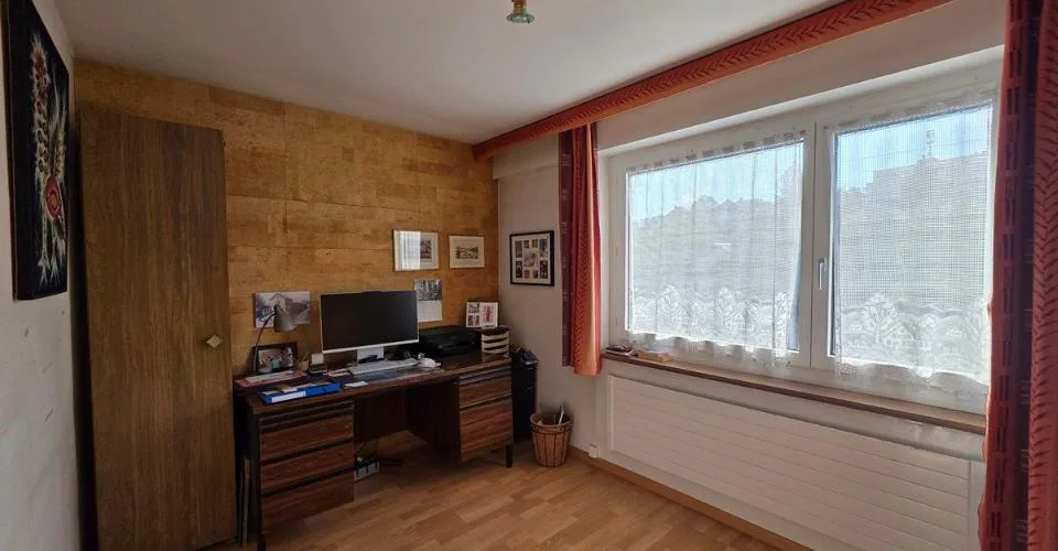Appartement spacieux de 4,5 pièces avec 1 garage box – photo 5 sur 10