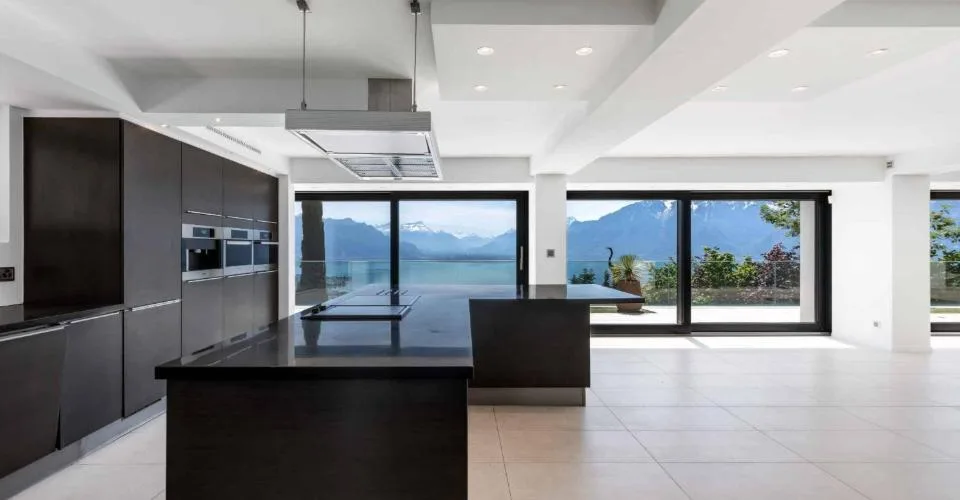Villa contemporaine au calme avec une vue époustouflante – photo 3 sur 10