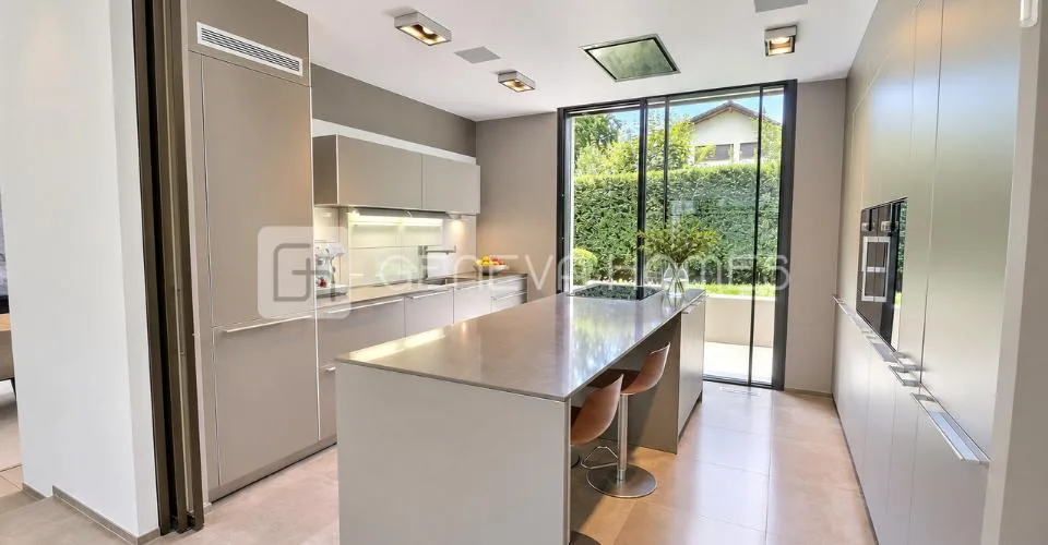 Villa contemporaine à Conches – photo 2 of 7