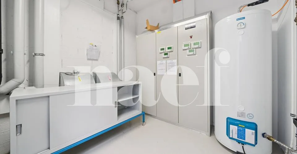 Immeuble industriel , artisanal et administratif – foto 11 di 13