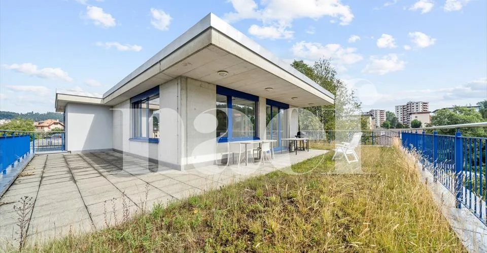 Immeuble industriel , artisanal et administratif – foto 2 di 13
