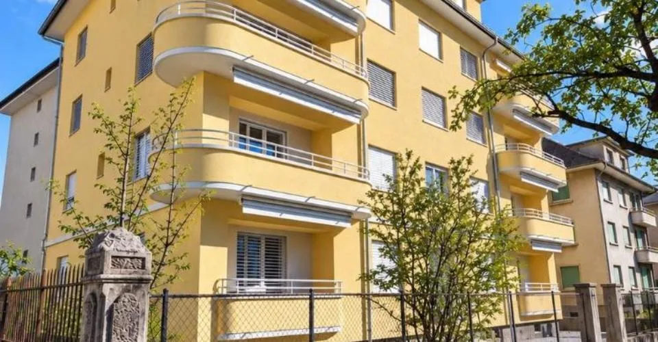Dreizimmerwohnung im ersten Stock