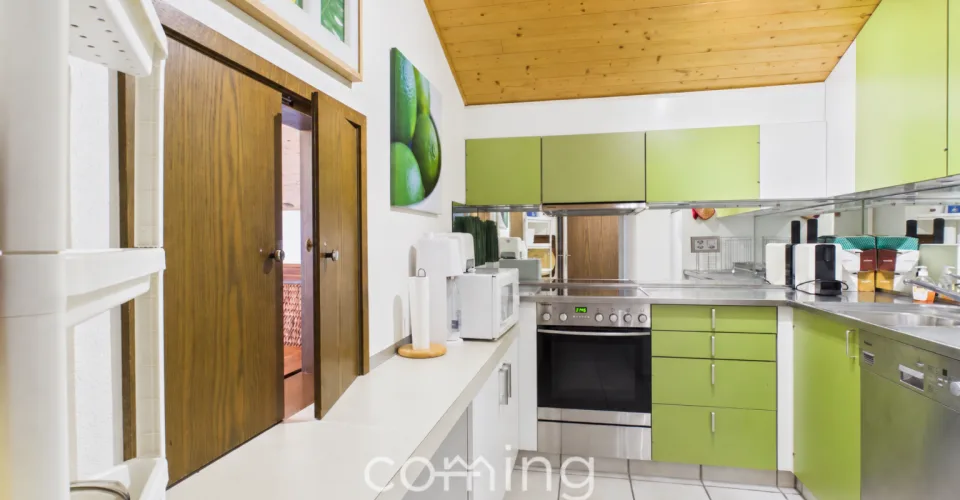 Sonnige 2.5 Zimmer-Dachwohnung in Leukerbad mit Bergsicht – photo 8 sur 26