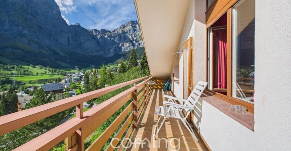 Sonnige 2.5 Zimmer-Dachwohnung in Leukerbad mit Bergsicht – photo 11 sur 26