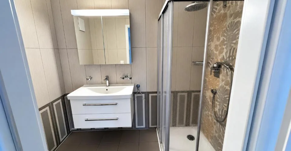 Appartement de 2.5 pièces au 1er étage avec balcon à Villeneuve