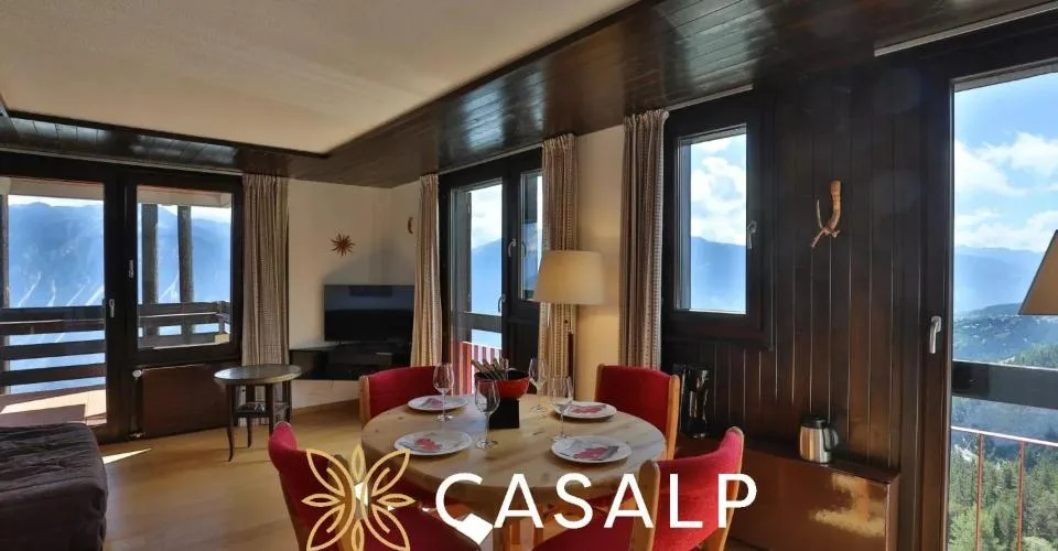 Appartement lumineux au 11e étage avec vue panoramique exceptionnelle à Aminona – photo 19 sur 26