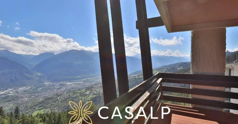 Appartement lumineux au 11e étage avec vue panoramique exceptionnelle à Aminona – photo 18 sur 26