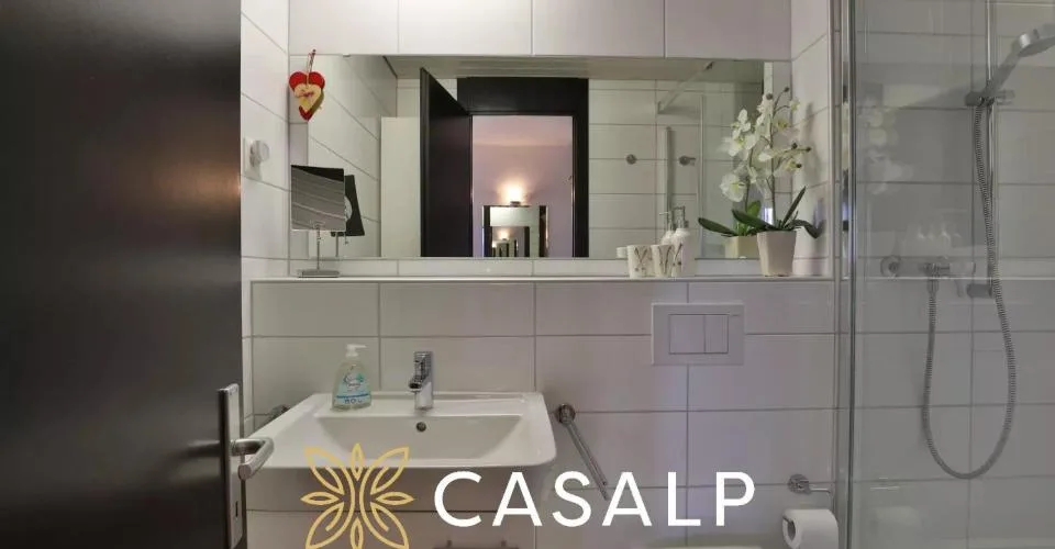 Appartement lumineux au 11e étage avec vue panoramique exceptionnelle à Aminona – photo 24 sur 26