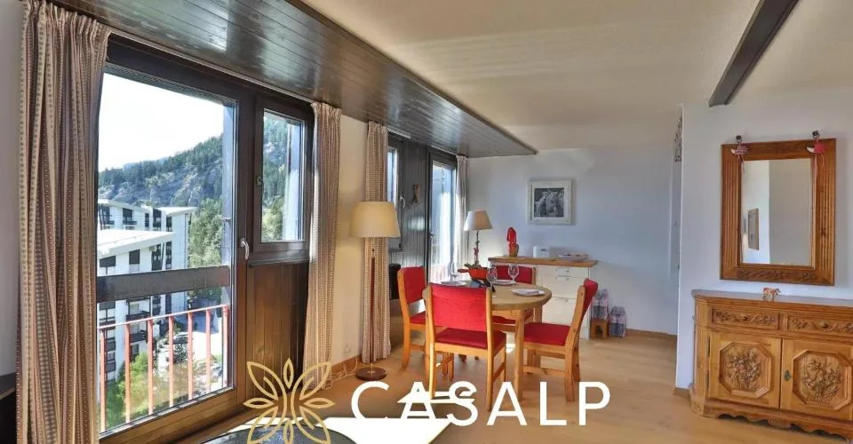 Appartement lumineux au 11e étage avec vue panoramique exceptionnelle à Aminona – photo 22 sur 26